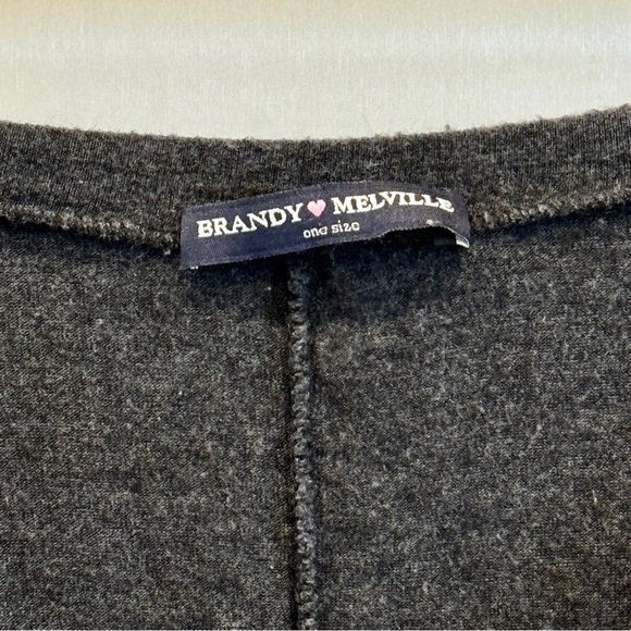 Brandy Melville Grey Slouchy V Neck T Shirt Oversized Lightweight , No Flaws - Picture 5 of 12